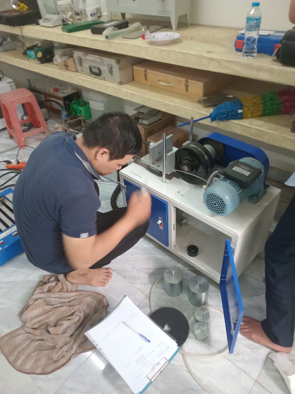Hiệu chuẩn máy mài mòn gạch